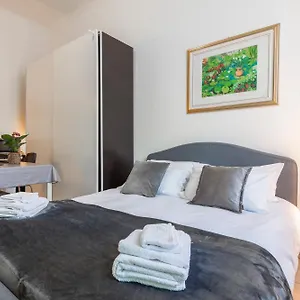 Deluxe Studio Milano